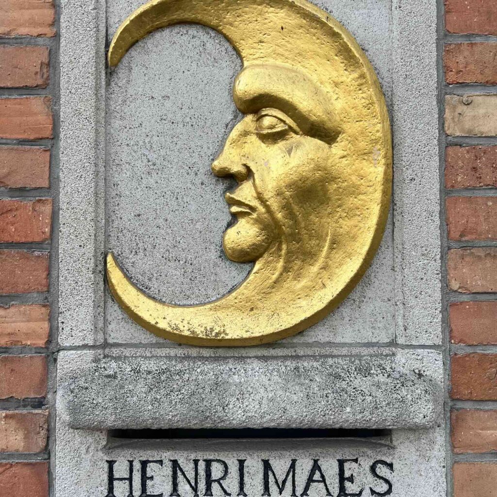 Dettaglio storico del birrificio De Halve Maan a Bruges