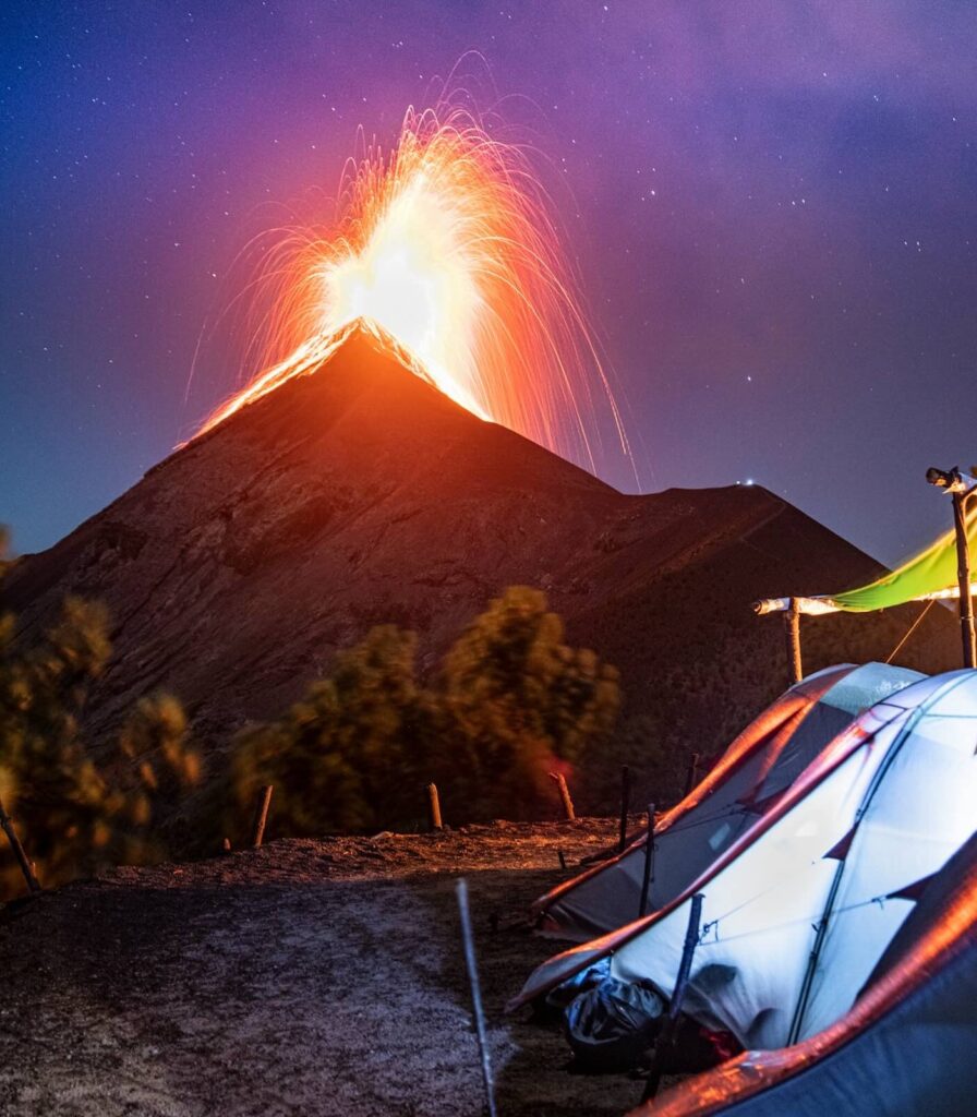 trekking Acatenango con vista sul Volcán de Fuego vicino Antigua Guatemala