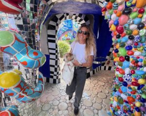 Giardino dei Tarocchi di Capalbio: tra arte, tarocchi e il mondo visionario di Niki de Saint Phalle