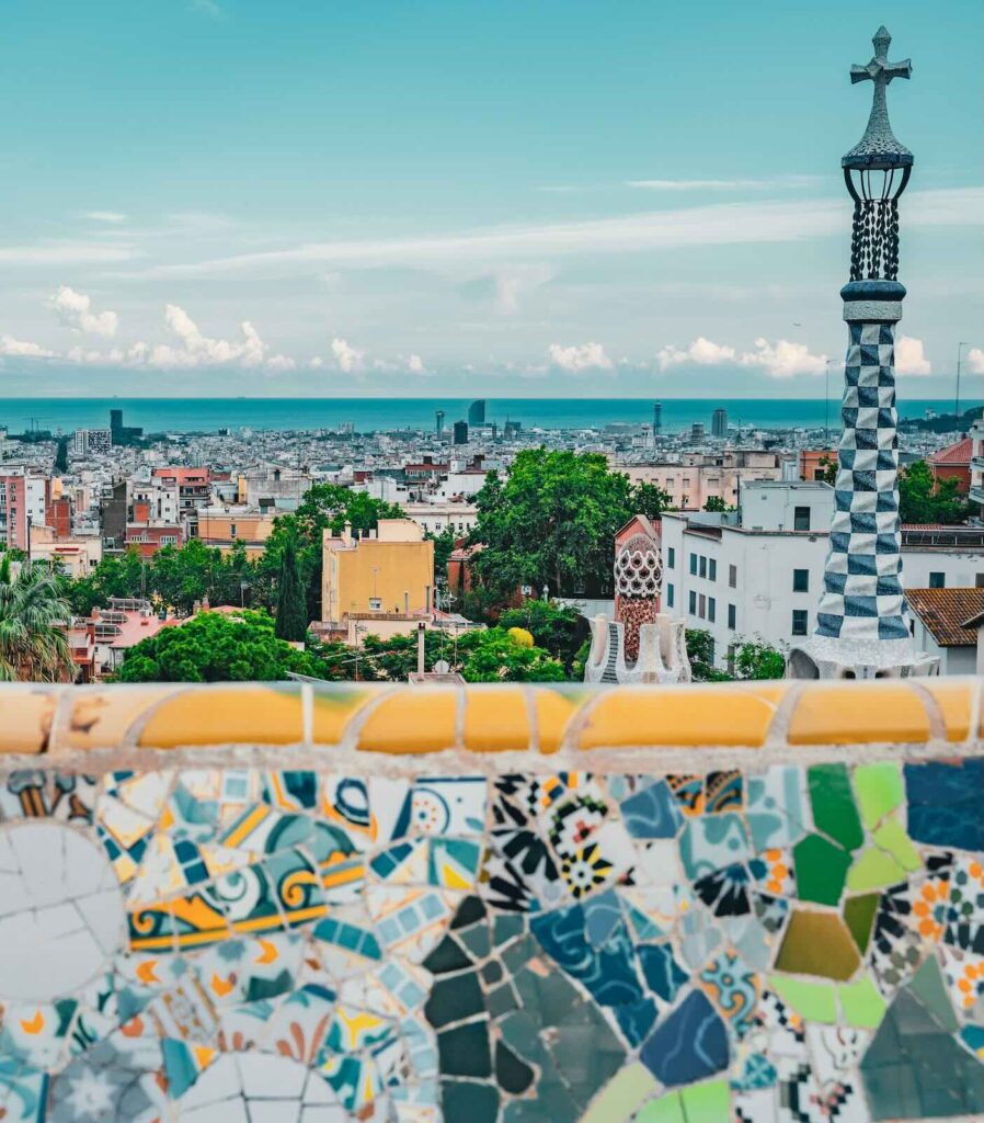 Vista panoramica su Barcellona dalla terrazza del Park Güell
