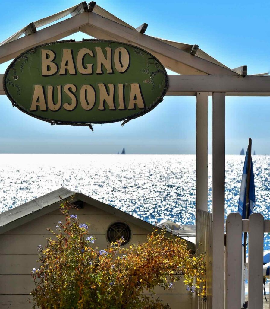 Bagno Ausonia, storico stabilimento balneare dove fare il bagno a Trieste