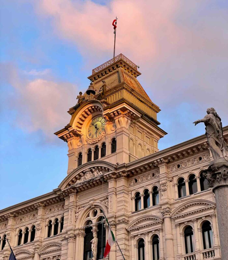 Palazzo del Municipio in Piazza Unità d'Italia a Trieste