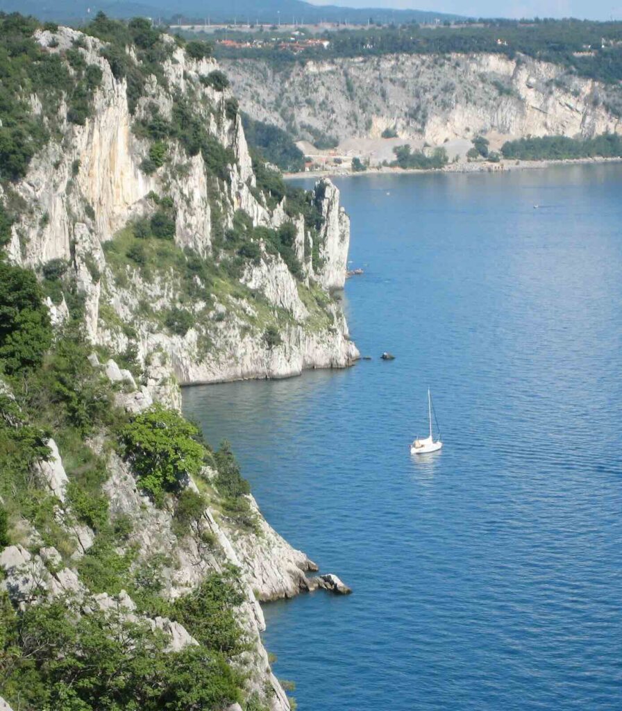 Falesie di Duino e Golfo di Trieste viste dal Sentiero Rilke