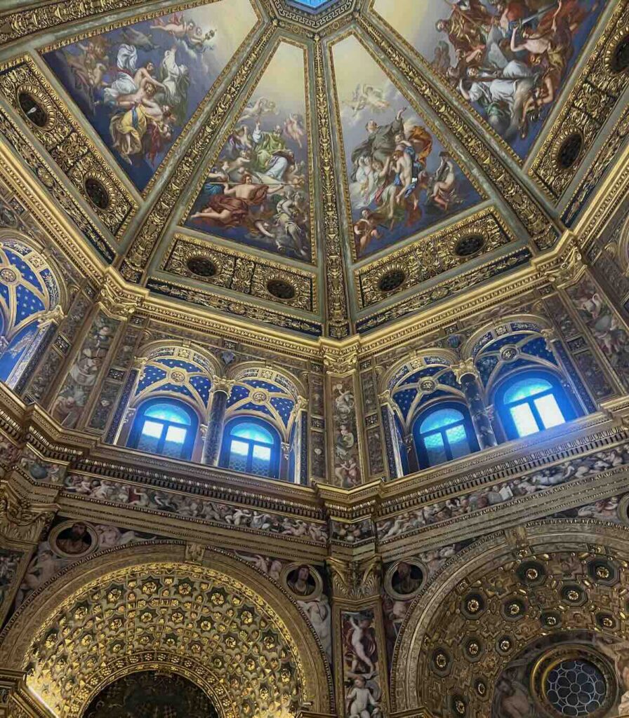 Dipinti e decorazioni all'interno del Tempio dell'Incoronata di Lodi